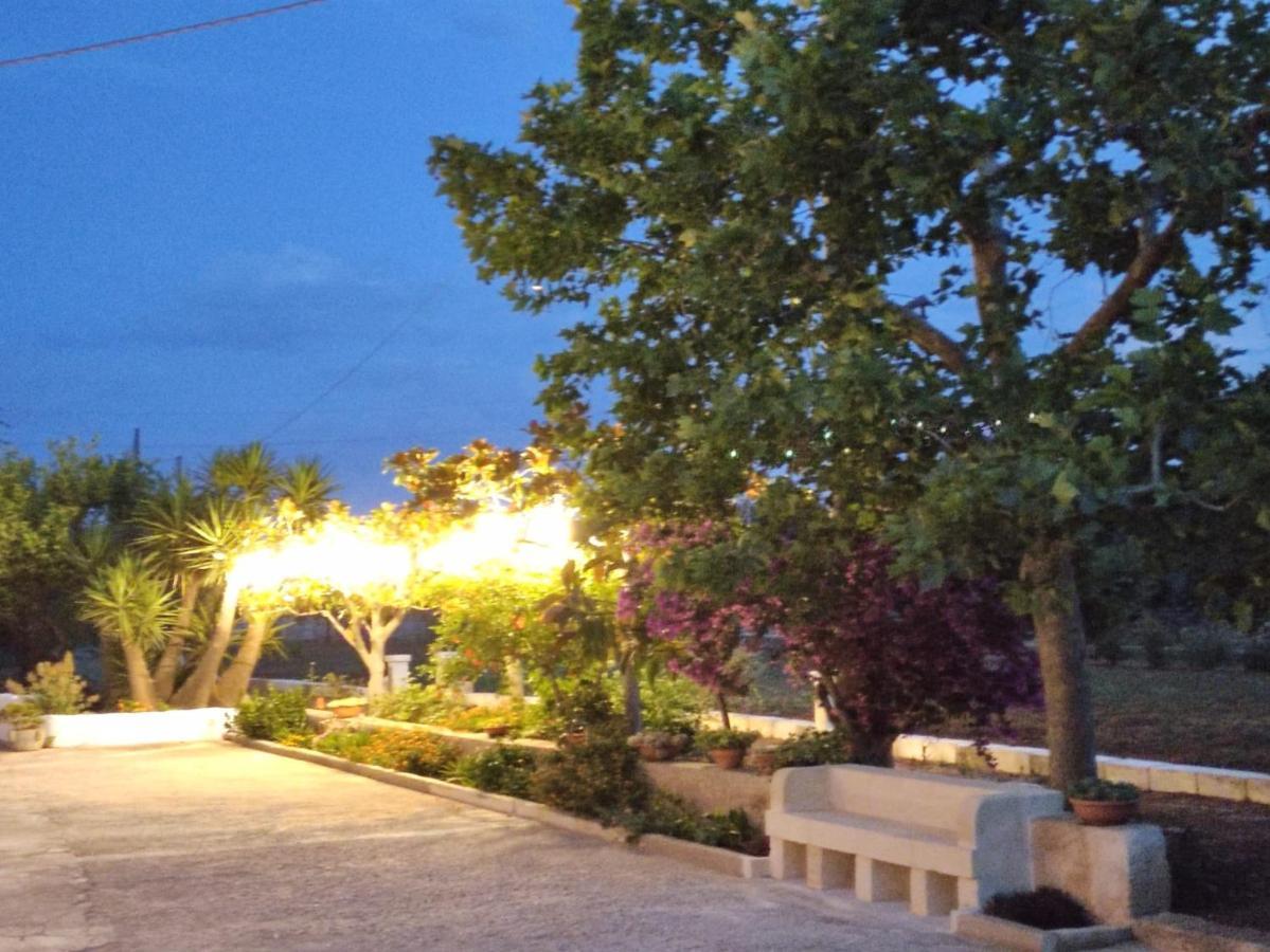 Residenza "I Tre Carrubi " Villa Fasano Buitenkant foto